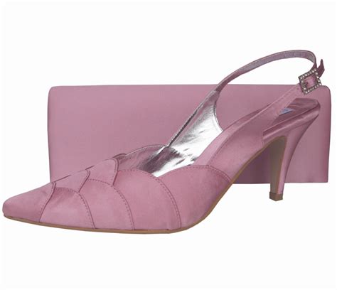 pale pink shoes for women